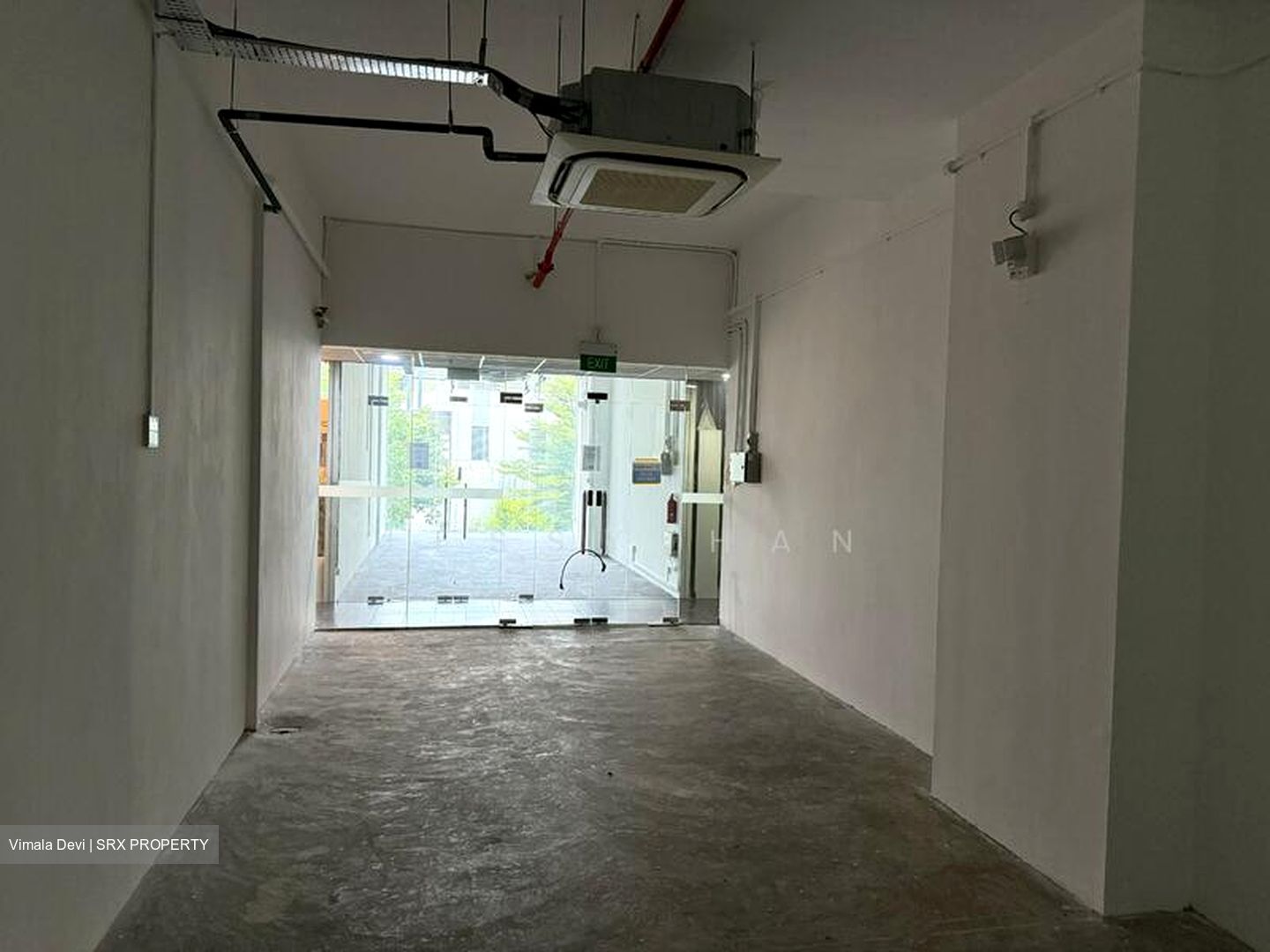 The Commerze@irving (D13), Retail #506722321
